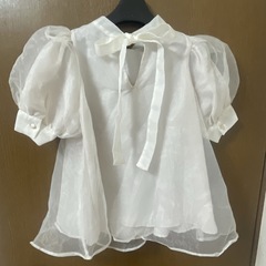 GRLのオーガンジーバックリボンブラウスです☺️の画像