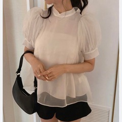 GRLのオーガンジーバックリボンブラウスです☺️の画像