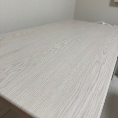 ニトリ昇降テーブルの画像