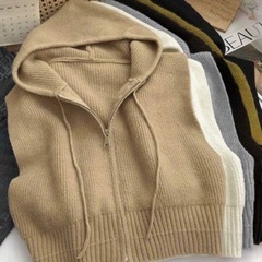 Miniministoreフード付きジップニットベスト ショート丈グレーの画像