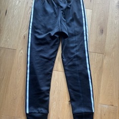adidas originals 黒 トラックパンツ　sの画像