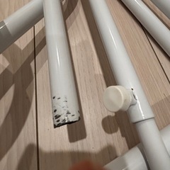 洗濯ラックを解体したもの。(つっぱり、かける所あります)の画像