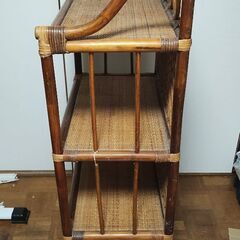 【毎日値下げ】アンティークのラタン棚の画像