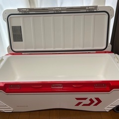 (美品)フィッシングクーラー ダイワ トランクマスターHD2 S6000 60L レッドの画像