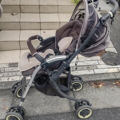 COMBI ディアクラッセオート ベビーカーの画像