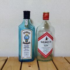 BEEFEATER　BOMBAYSAPPHIRE　GILBEY'S　空瓶　インテリア　オブジェ　ボンベイサファイア　ビーフィーター　ギルビージン　ギルビーウォッカ　洋酒　ドライジン　花瓶　ボトルシップ　ハンドメイド　インテリアの画像