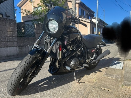 大型バイク　YAMAHA ヤマハ　VMAX 1200cc