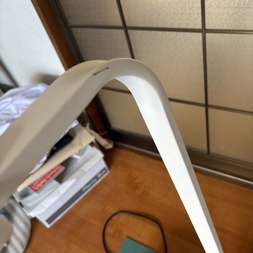 9月末まで　ランニングマシン　白　使用回数少なめ