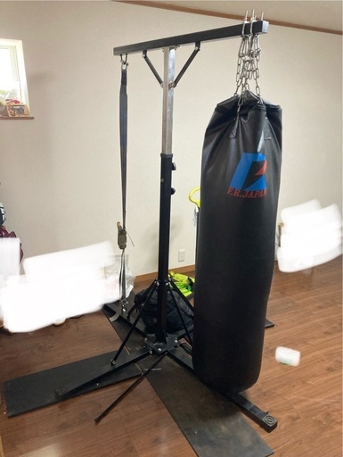 ファイティングロード　サンドバッグ　とボディメーカーのスタンドセット