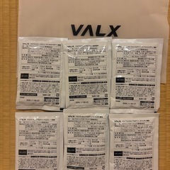 【新品】 VALX ホエイプロテイン お試し 6袋セット クリアケース付きの画像