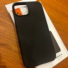 iPhone14 Spigen ケースの画像