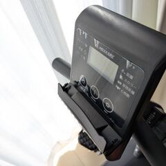 【お譲り先決定】エアロバイク 背もたれ付きの画像