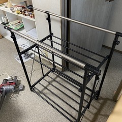 キャスター付き　物干し台　の画像