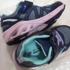 【新品】瞬足 女の子 スニーカー　運動靴　 17.0cmの画像
