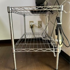 【9/28に取りに来れる方】スチールラック　テレビ台の画像