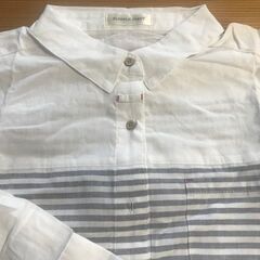 未使用品 レディース 婦人服 シャツ 4Lサイズ ホワイト×ネイビー 七分袖 / 紺色 ゆったりサイズの画像