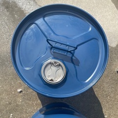 20Lドラム缶の画像
