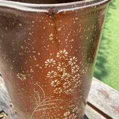 陶器傘立て
の画像