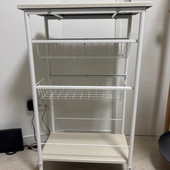 収納ラックの画像