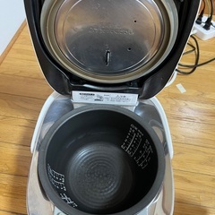 TOSHIBA RC-10VSP 炊飯器　2021年式の画像