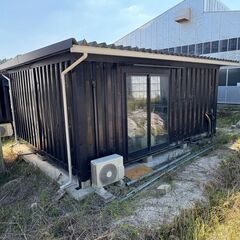 コンテナハウス 20ft×2連結｜ミニキッチン・トイレ・洗面所付きの画像