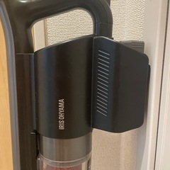 アイリスオーヤマ 充電式 掃除機 SCD-141Pの画像