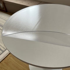 ✨白い丸テーブル (クロス付)の画像