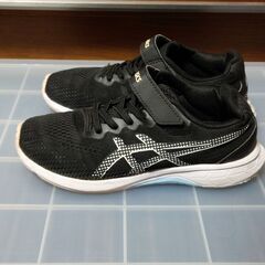 21.5cm asics レーザービーム　スニーカー　キッズ　子供靴　ピンク　黒の画像