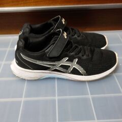 21.5cm asics レーザービーム　スニーカー　キッズ　子供靴　ピンク　黒の画像