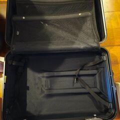 キャリーケースの画像