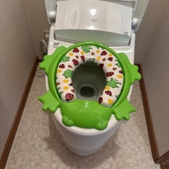 カエルの補助便座の画像