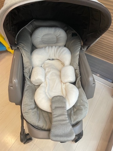 コンビ　ネムリラAT  BEDi  オートスウィング 電動  ハイローチェア