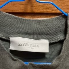 断捨離につき格安処分中「fear of god ESSENTIALS」Tシャツの画像