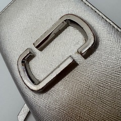 【MARC JACOBS】二つ折り財布の画像