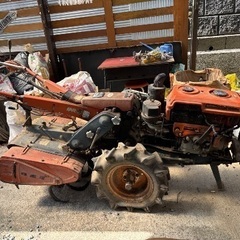 クボタ　農機具　耕運機の画像