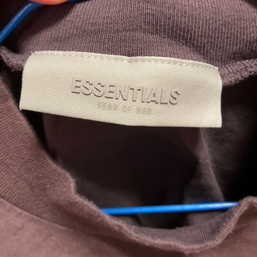 断舎離につき格安処分中「fear of god ESSENTIALS」Tシャツ
