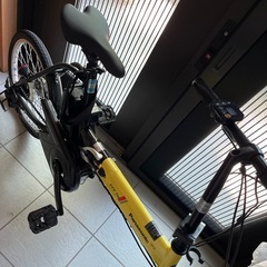 電動変速折りたたみ自転車の画像