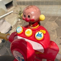 アンパンマン三輪車の画像