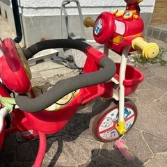 アンパンマン三輪車の画像