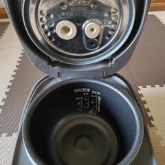 電気炊飯器の画像