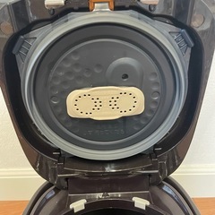 炊飯器　5.5合炊き　象印　NP-BF10の画像