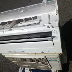 FUJITSU/富士通　8～10畳用エアコン　nocria内部クリーン機能付　AS-258EE6-W　2019年の画像