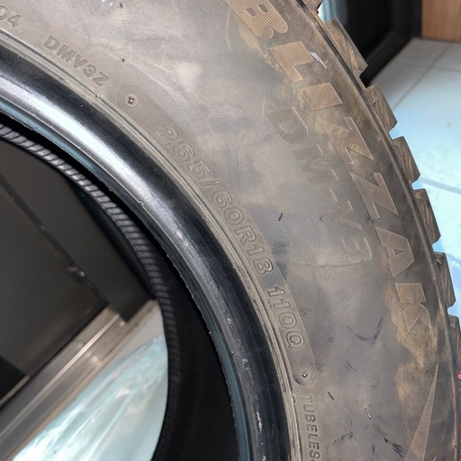 スタッドレスタイヤ