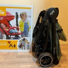 Joie 　ジョイー　ベビーカー　チャイルドシートドッキングパーツ　未使用レインカバー付き　使用回数数回　箱ありの画像