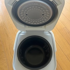 炊飯器3合の画像