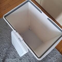 ニトリ ゴミ箱の画像