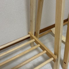 【無料】木製ハンガーラックの画像