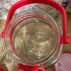 果実酒保存容器4リットル×2個の画像