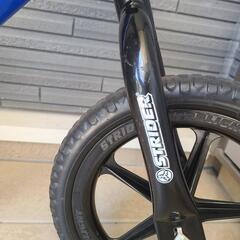 純正ストライダー青色の画像