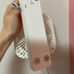 強力マグネット付き 小型扇風機の画像